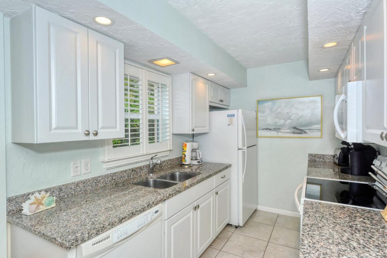 Laplaya 201C Breathtaking Gulf Panorama From This Corner End Unit With A Private Stairway To The Beach Longboat Key Exterior foto